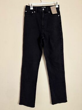 Madewell 90’s Straight High Rise Fitted through straight leg  Jeans in Black